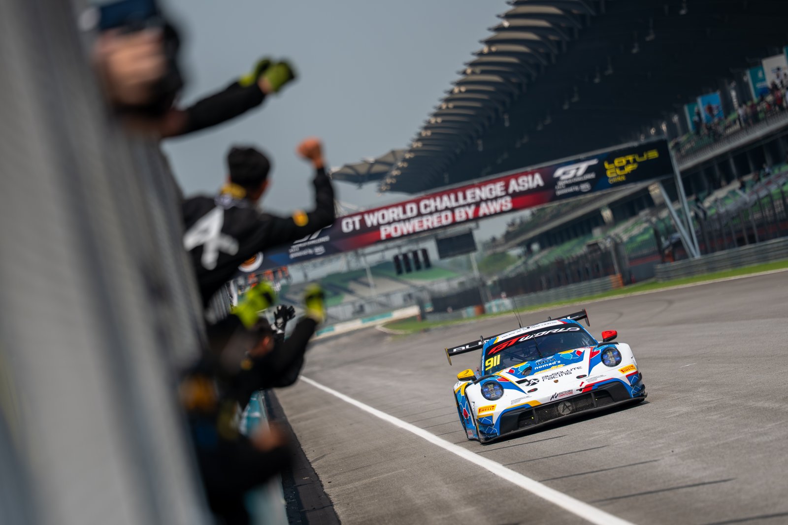 Sepang Race 1: Absolute's Huang and Ghiretti celebrate victory in season opener
