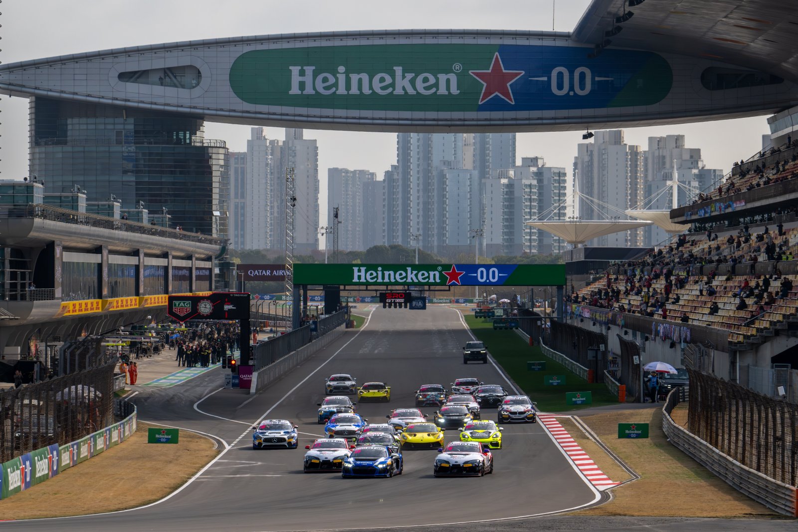 SRO GT杯上海站正赛R2：韩坜潮重回胜利轨道 贝伦伯格AM组称雄