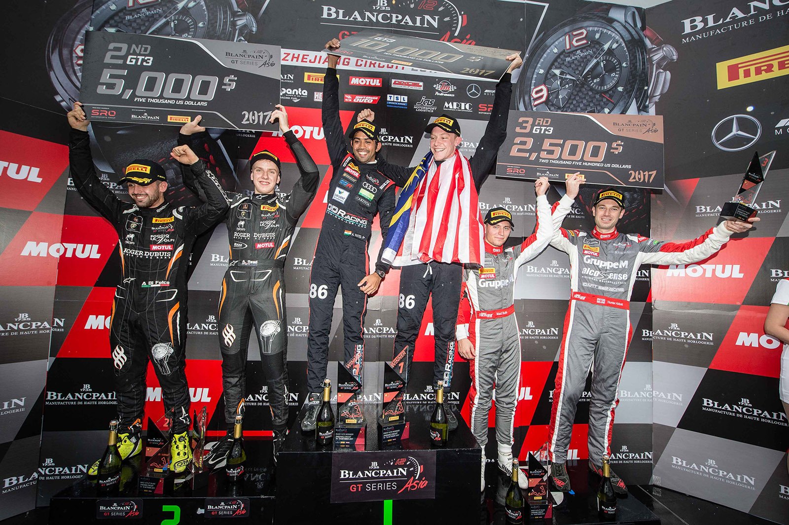 Gilbert and Patel keep title dream alive with victory at wet Zhejiang